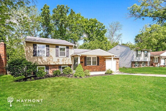 Building Photo - Beautiful Tri-Level Home!