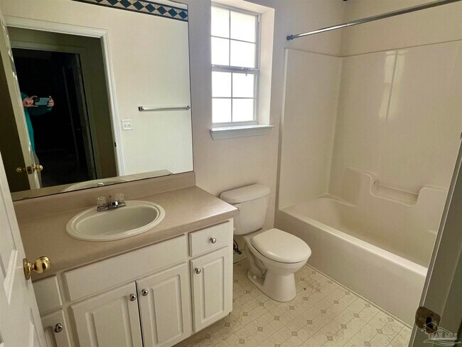 Building Photo - 6213 Cottage Woods Dr