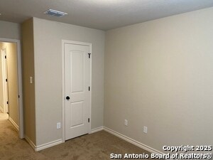 Building Photo - 6850 Lakeview Dr.
