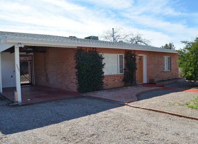 Building Photo - 3002 E Copper St