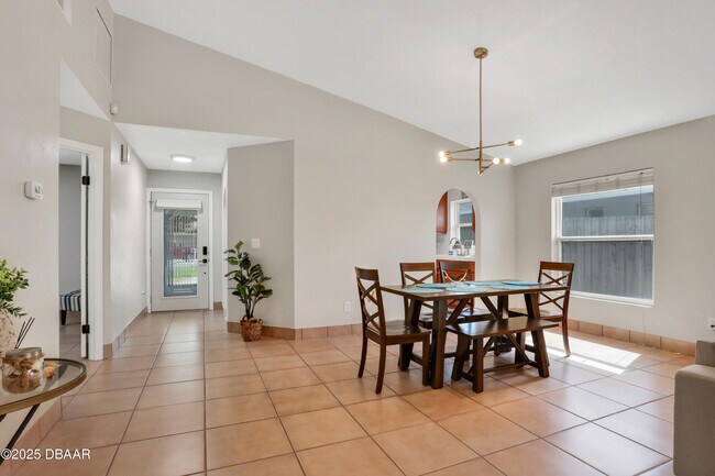 Building Photo - 44 Capistrano Dr