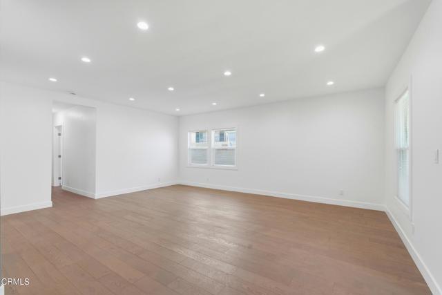 Building Photo - 250 S Ave 55