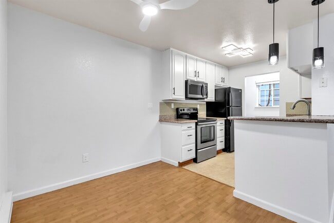 Building Photo - 165 Lighthouse Dr