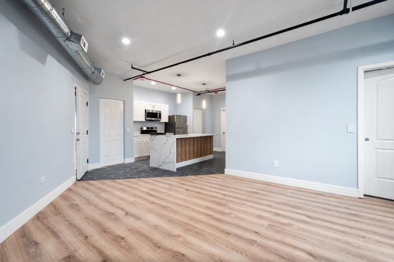 Building Photo - 9865 W Roosevelt Rd