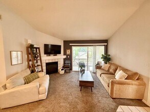 Building Photo - Beautiful 2 bedroom, 2 Bath Condo with 1 Car Detached Garage in Southwest Fort Collins, CO