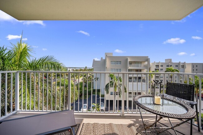 Building Photo - 3540 S Ocean Blvd