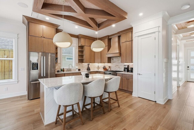 Building Photo - 304 Palm Beach Dr