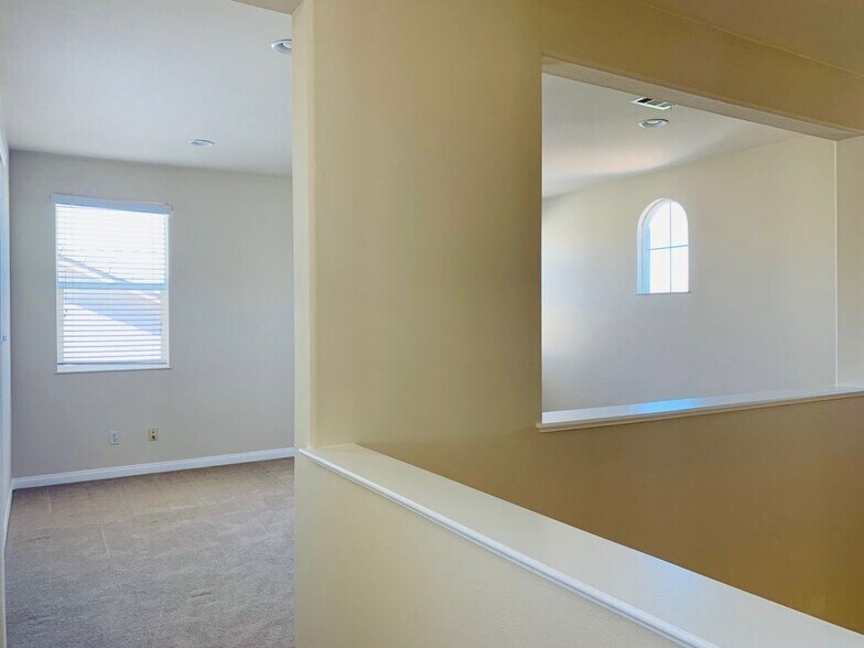 Building Photo - 13772 Dearborn St