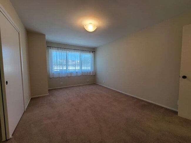 Building Photo - 1 bedroom in San Francisco CA 94114