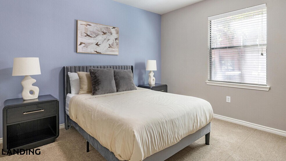 Building Photo - 15777 Quorum Dr