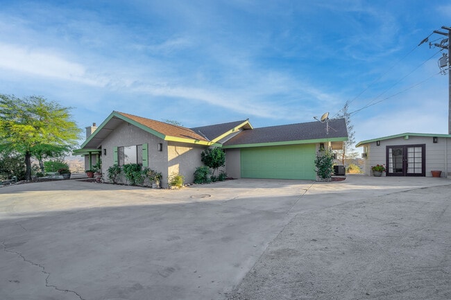 Building Photo - 57495 Buena Suerte Rd