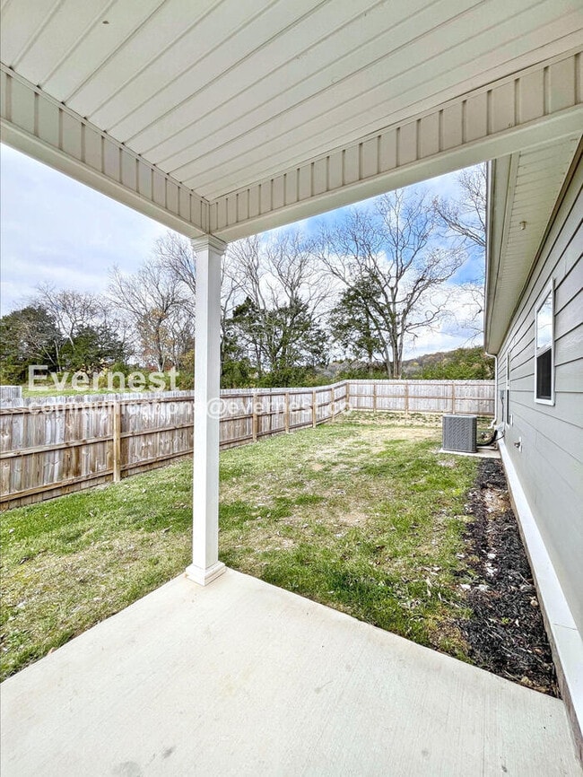 Building Photo - 1413 Pipeline Ave