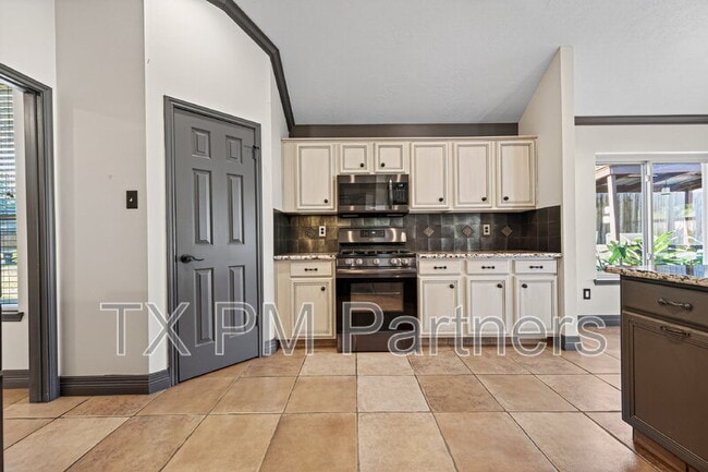 Building Photo - 23410 Stratsborough Dr