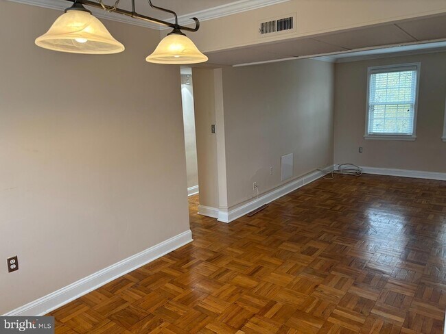 Building Photo - 6617 E Wakefield Dr