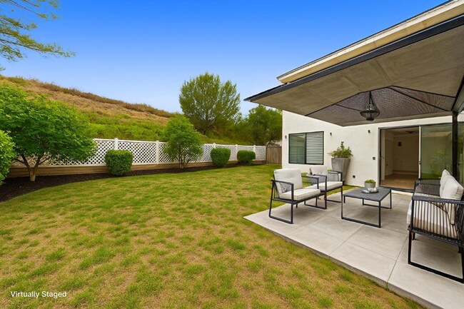 Building Photo - 3 Bedroom home located in the sought-after...