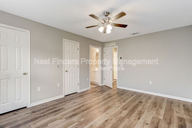 Building Photo - 172 King Arthur Ct