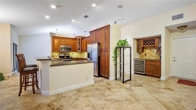 Building Photo - 6288 NW 47th Ct