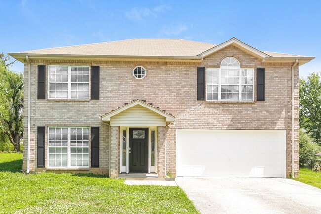 Primary Photo - 200 Lake Forest Dr