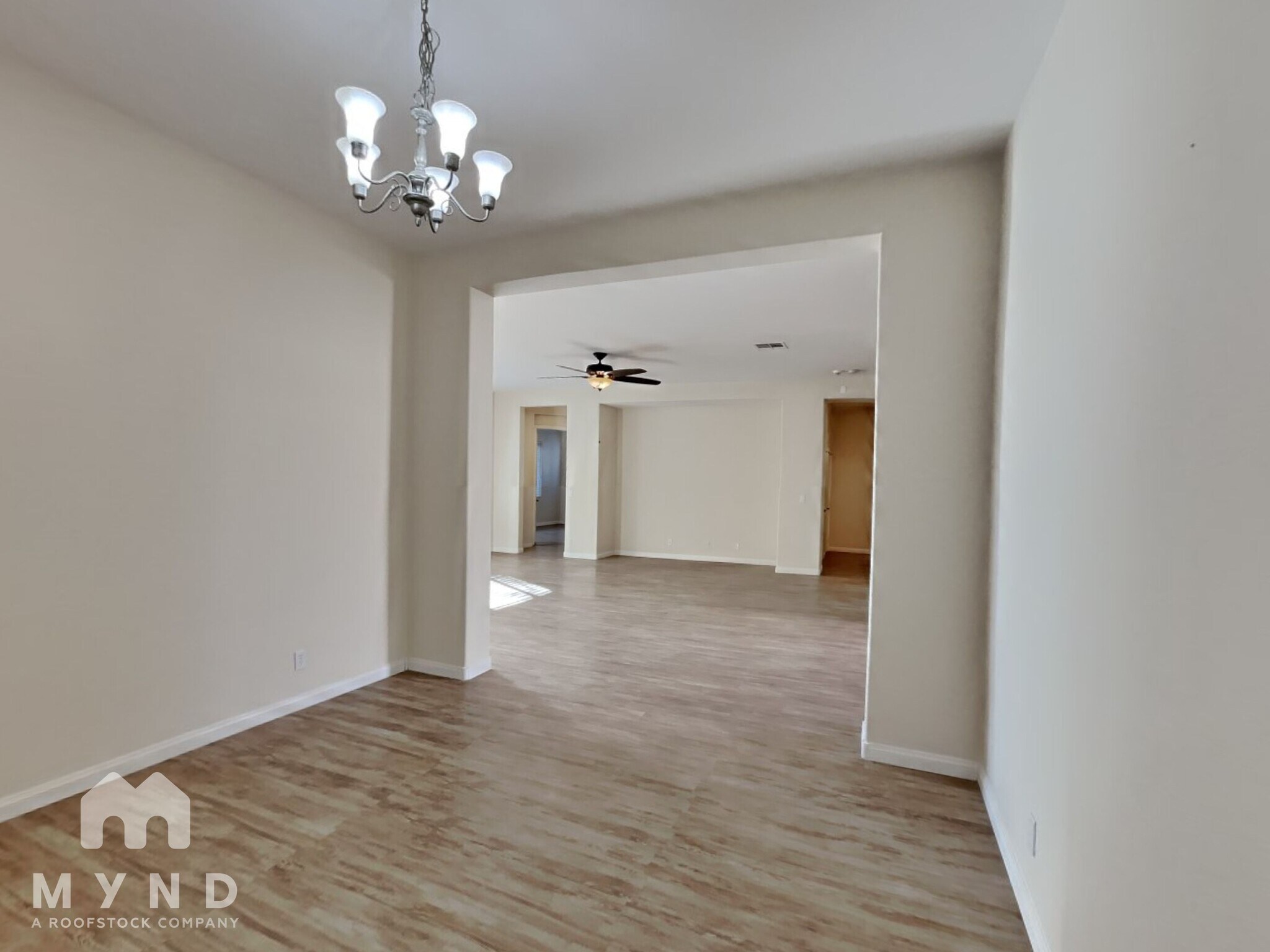 Building Photo - 6524 Greenlet Ave