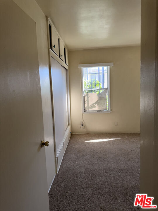 Building Photo - 5951 Carlton Way