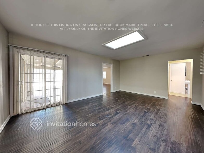 Building Photo - 8005 Quartz Ave