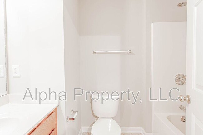 Building Photo - 5 Spring Crossing Cir