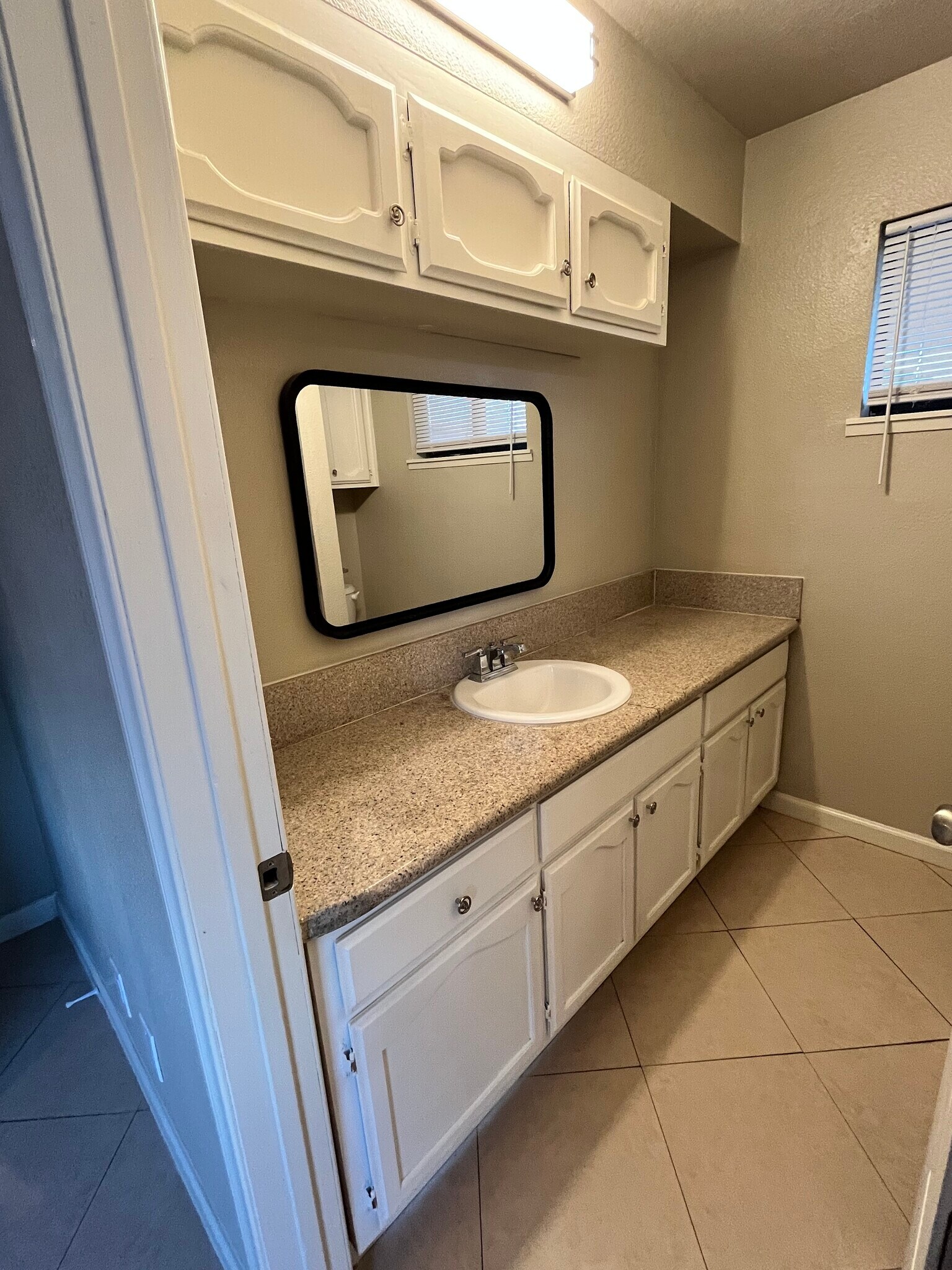 Building Photo - 8512 Tamarack Ave