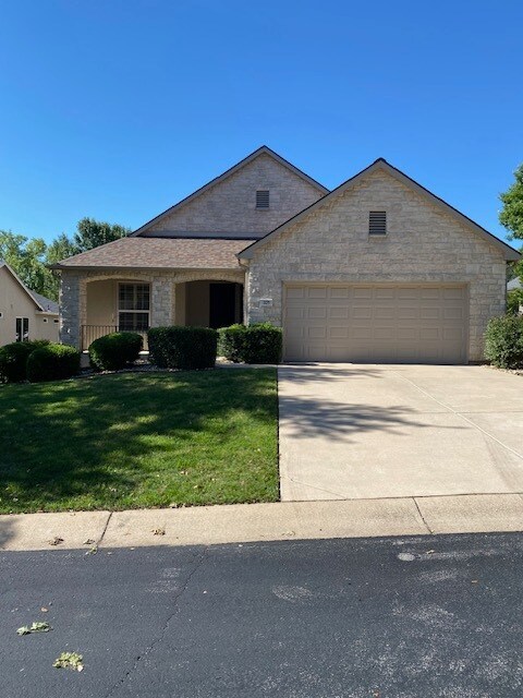 Primary Photo - 105 Purple Sage Dr