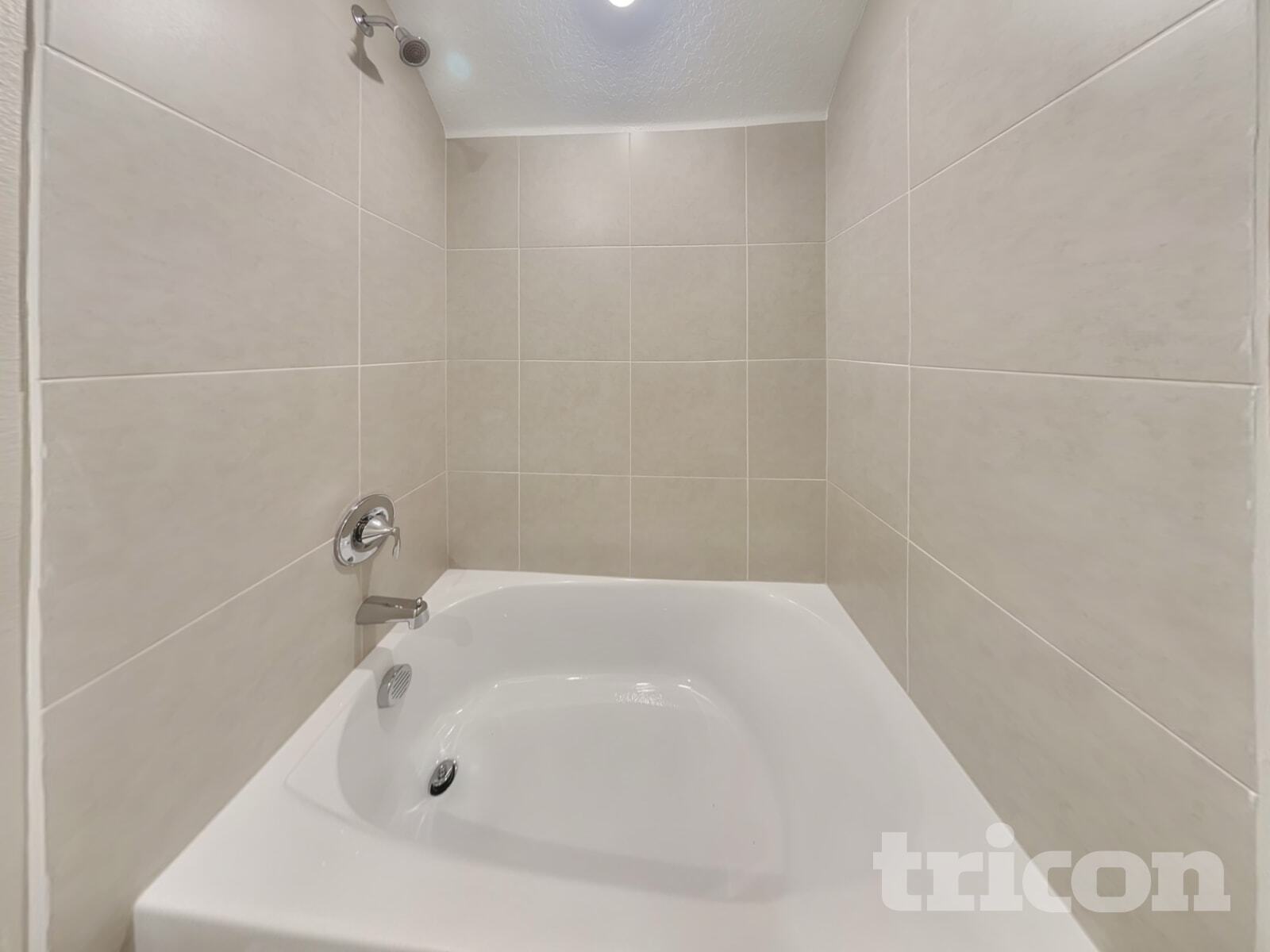 Building Photo - 734 Squire Ave