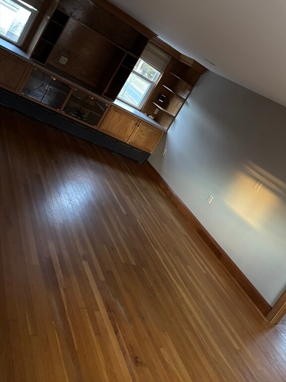 Building Photo - 903 Prospect St