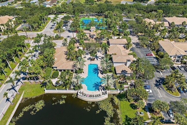 Building Photo - 3023 Alcazar Pl