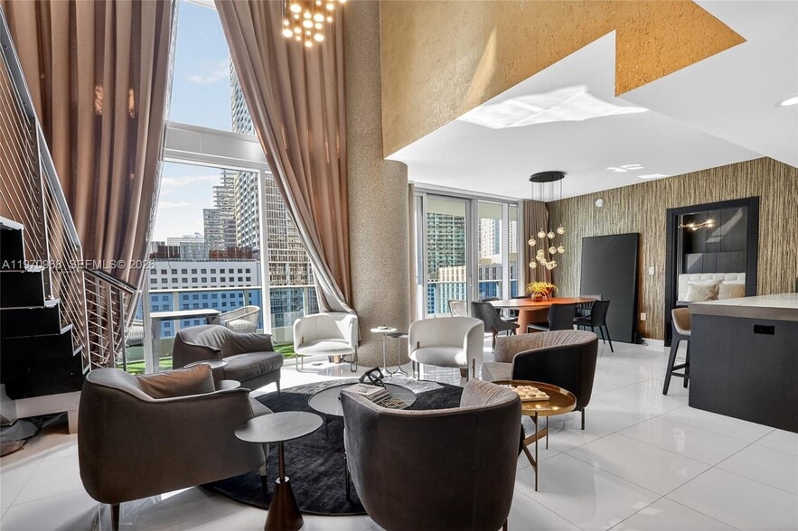 Building Photo - 200 Biscayne Boulevard Way