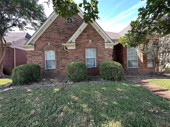 Primary Photo - 8784 Overcup Oaks Dr