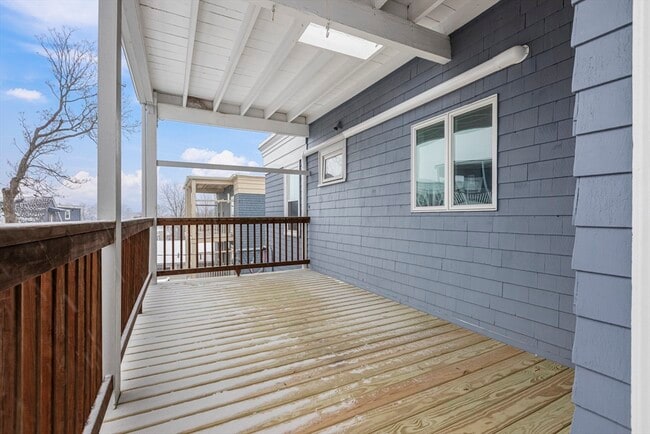 Building Photo - 41 Westmoreland St