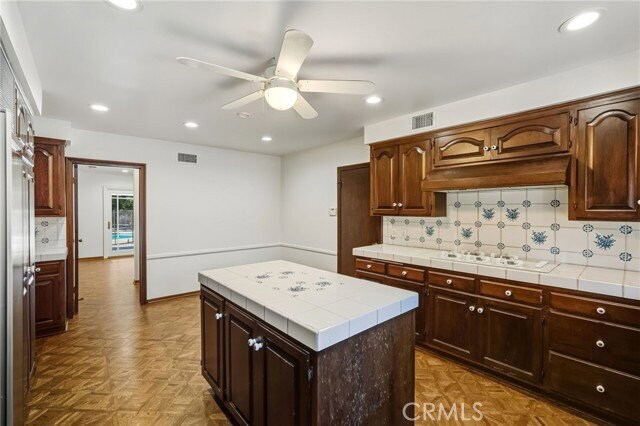 Building Photo - 5057 Shirley Ave