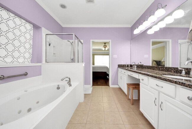 Building Photo - 12815 Dadebrook Ct