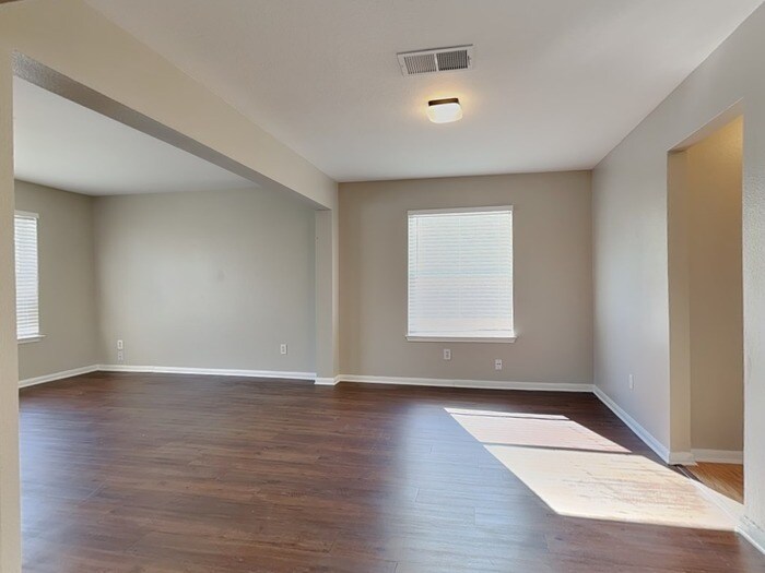 Building Photo - 10515 Berclair Dr