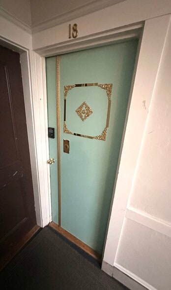 Building Photo - 26 Chiswick Rd