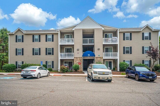 Building Photo - 75 Fern Oak Cir