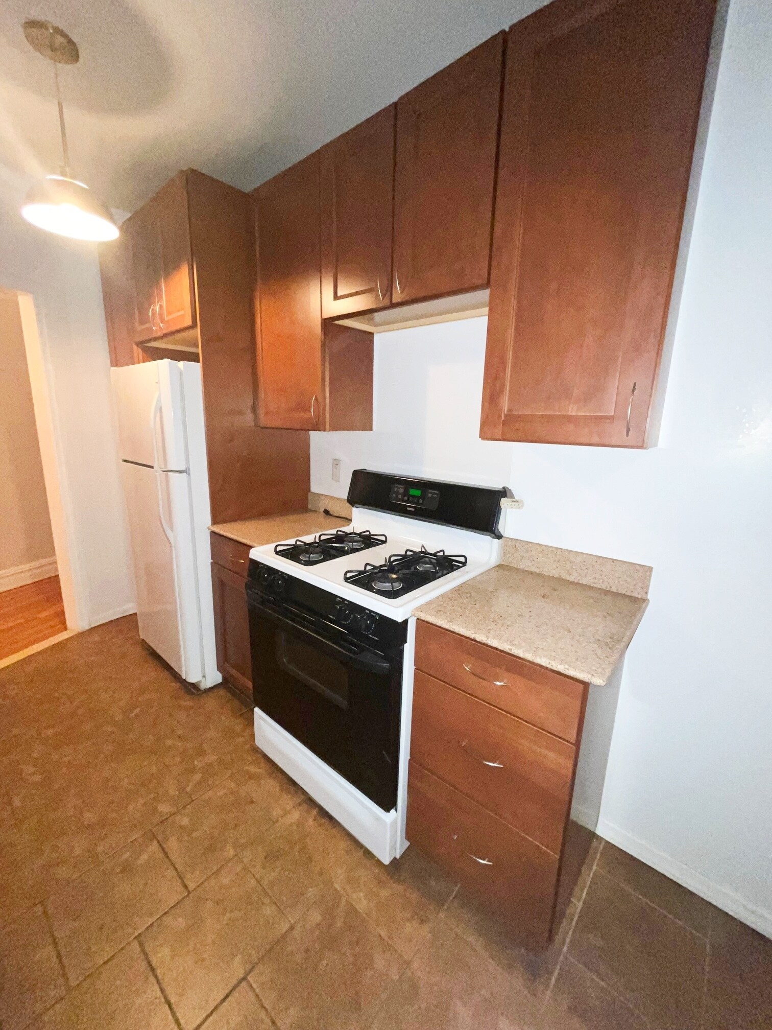 Appliances incl/dishwasher - 7119 Shore Rd