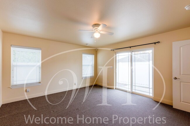 Building Photo - Spacious Home with Vaulted Ceilings