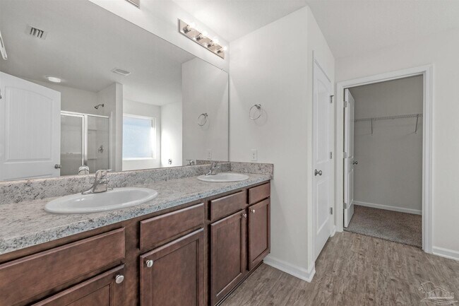 Building Photo - 5864 Magnolia Bend Blvd