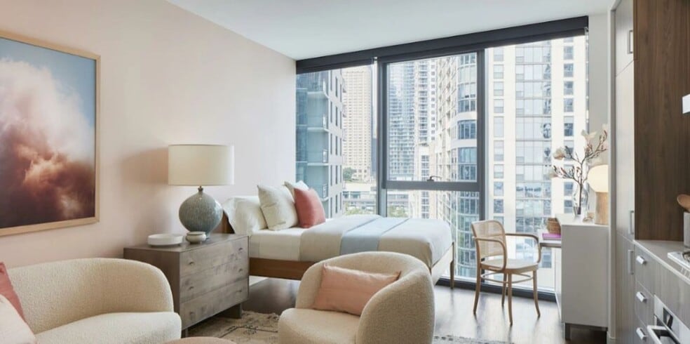 Building Photo - 455 E Waterside Dr