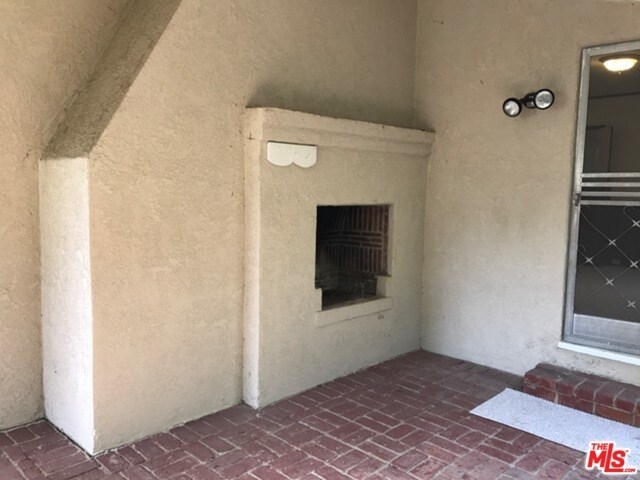 Building Photo - 836 Westholme Ave