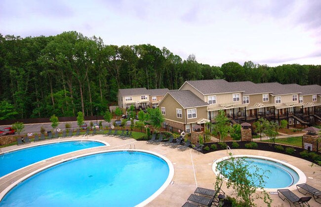 Building Photo - 3940 Cherokee Woods Way
