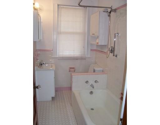 Building Photo - 3 Hersey St