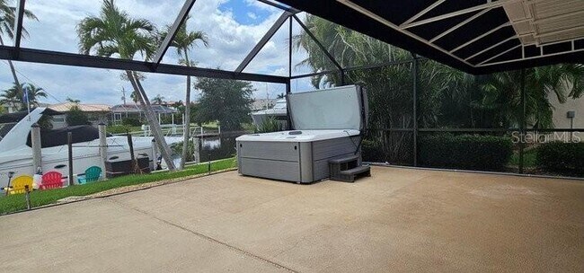 Building Photo - 2871 Coral Way