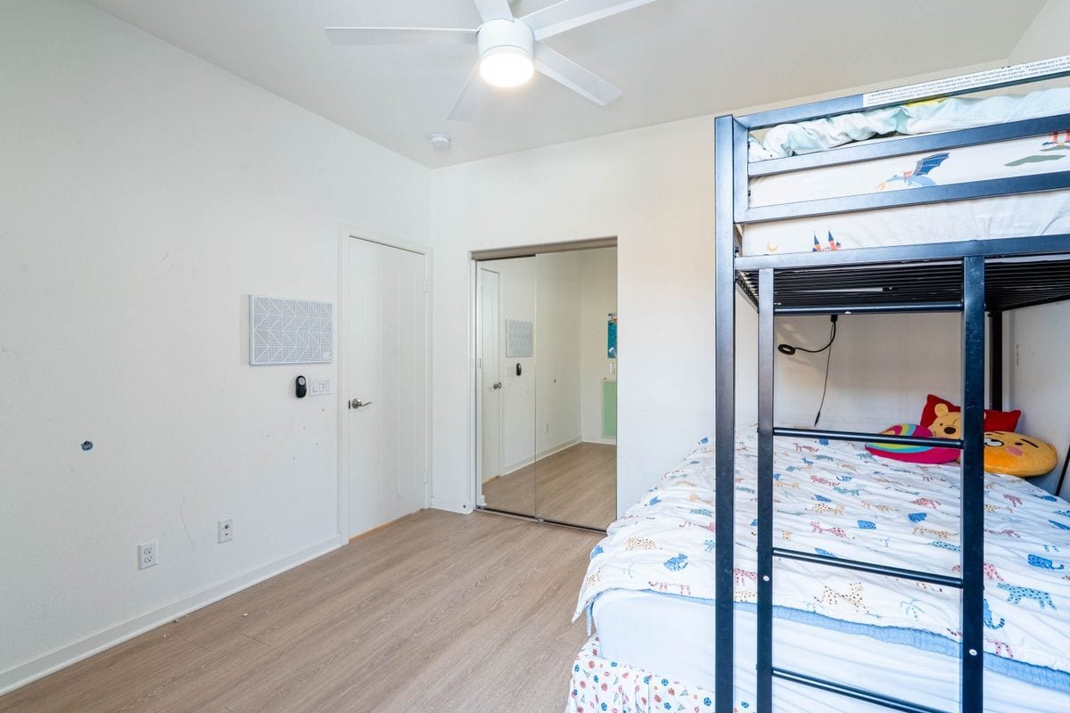 Building Photo - 62 Savannah