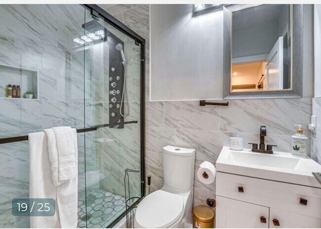 Building Photo - 65 Corbin Ave