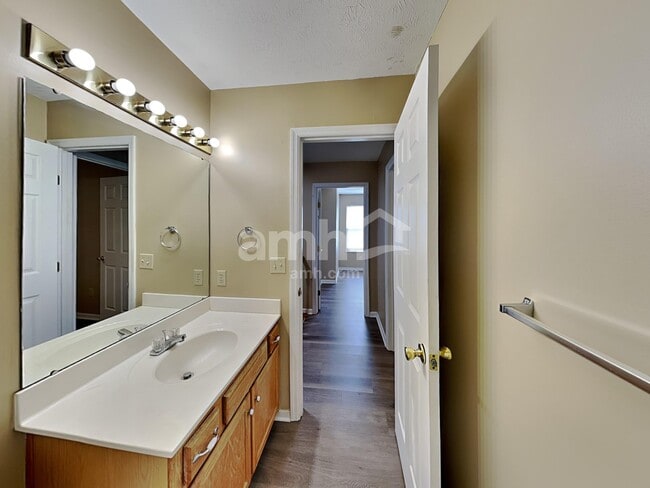 Building Photo - 4246 Muscovy Ln